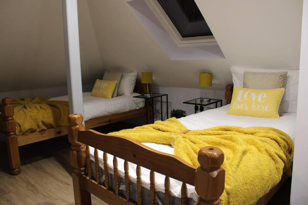 5 Star Apartment Лондон Екстер'єр фото