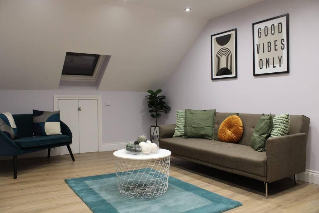 5 Star Apartment Лондон Екстер'єр фото